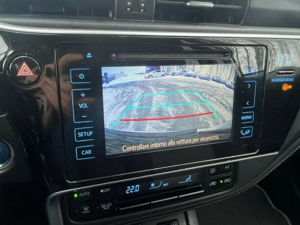 toyota-auris-elektrisitetbensin-2017-big-11