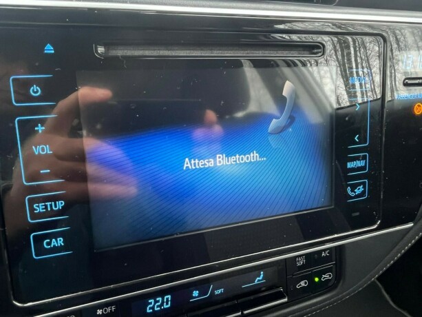 toyota-auris-elektrisitetbensin-2017-big-10