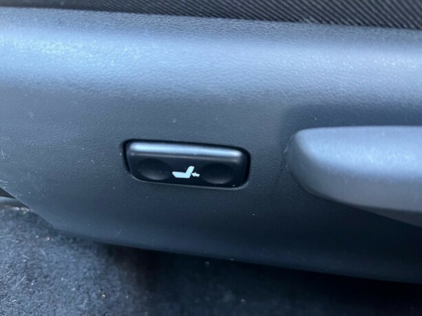 toyota-auris-elektrisitetbensin-2017-big-20