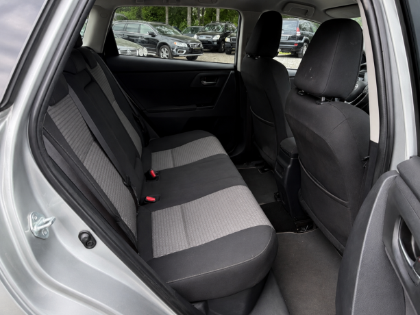 toyota-auris-elektrisitetbensin-2017-big-33