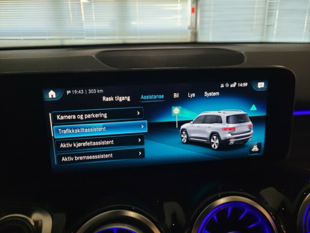 mercedes-benz-glb-diesel-2020-big-48