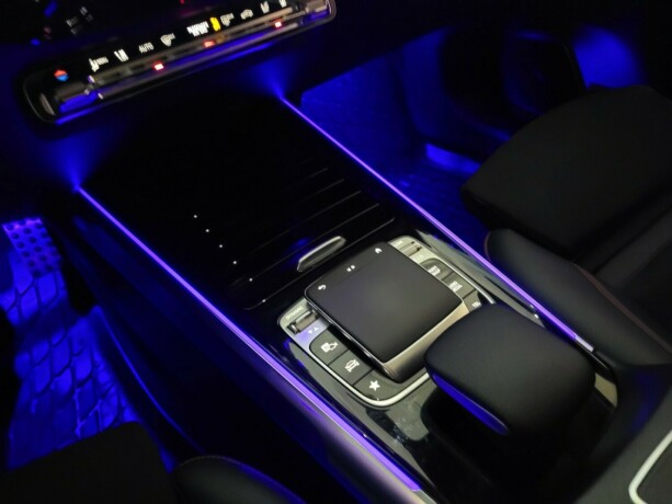 mercedes-benz-glb-diesel-2020-big-36