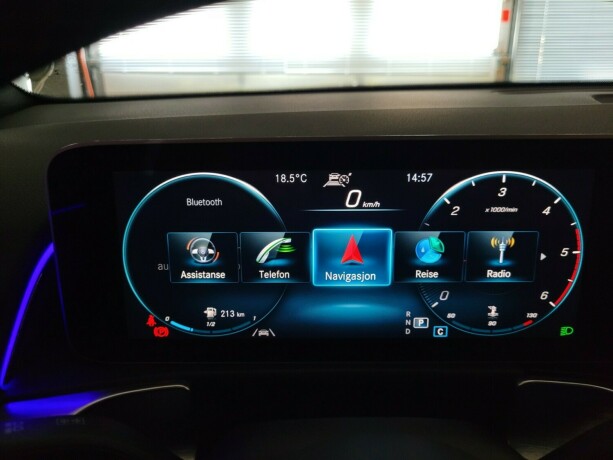 mercedes-benz-glb-diesel-2020-big-34