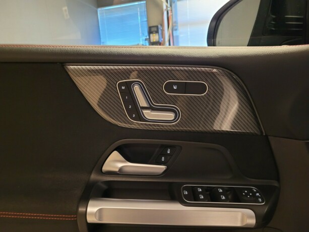 mercedes-benz-glb-diesel-2020-big-32