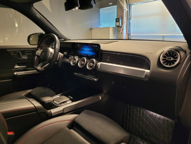 mercedes-benz-glb-diesel-2020-big-15