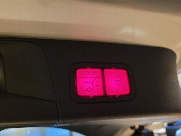 mercedes-benz-glb-diesel-2020-big-25