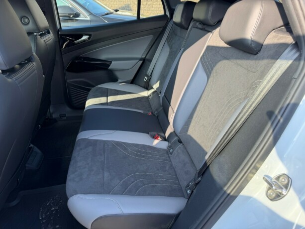 volkswagen-id4-elektrisitet-2022-big-12