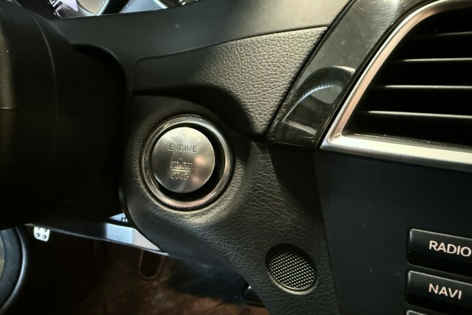 mercedes-benz-c-klasse-diesel-2012-big-13