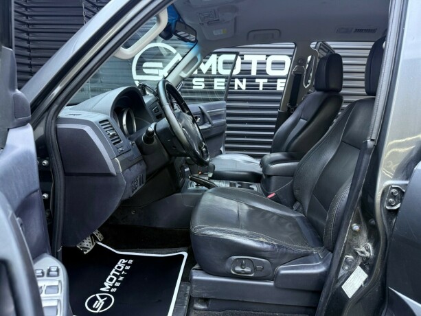 mitsubishi-pajero-diesel-2010-big-21