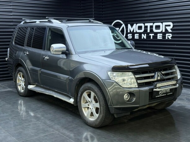 mitsubishi-pajero-diesel-2010-big-0