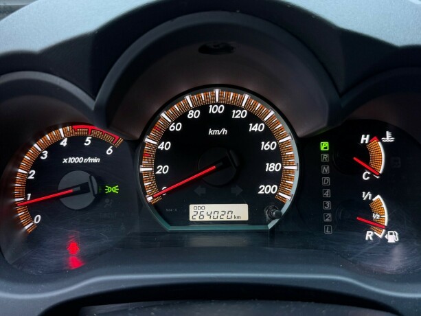 toyota-hilux-diesel-2015-big-19