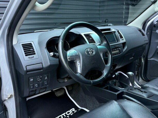 toyota-hilux-diesel-2015-big-12