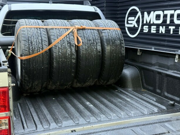 toyota-hilux-diesel-2015-big-32