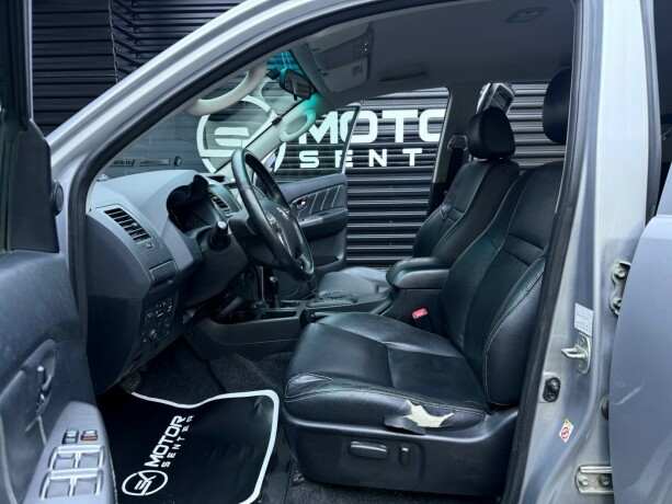 toyota-hilux-diesel-2015-big-28