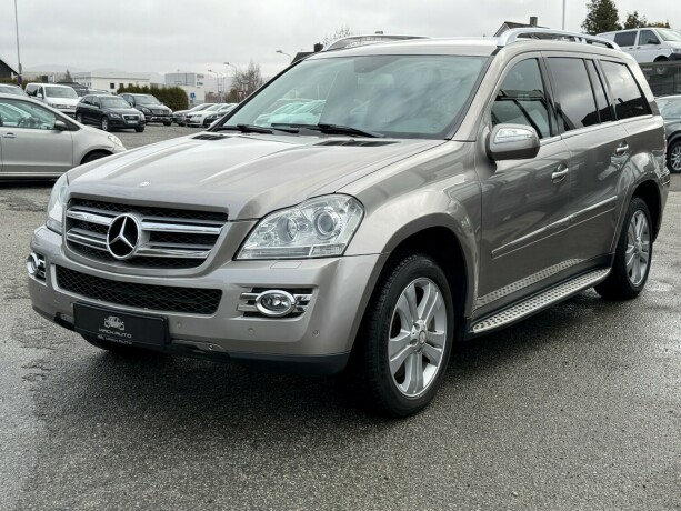 mercedes-benz-gl-diesel-2009-big-2