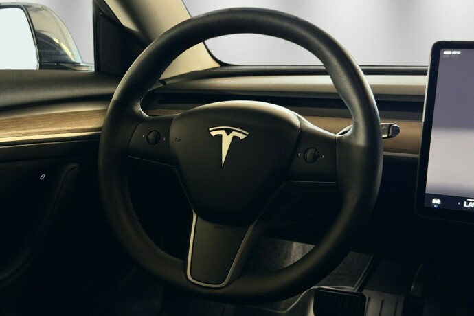 tesla-model-3-elektrisitet-2022-big-15