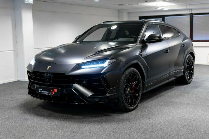 lamborghini-urus-bensin-2023-big-0