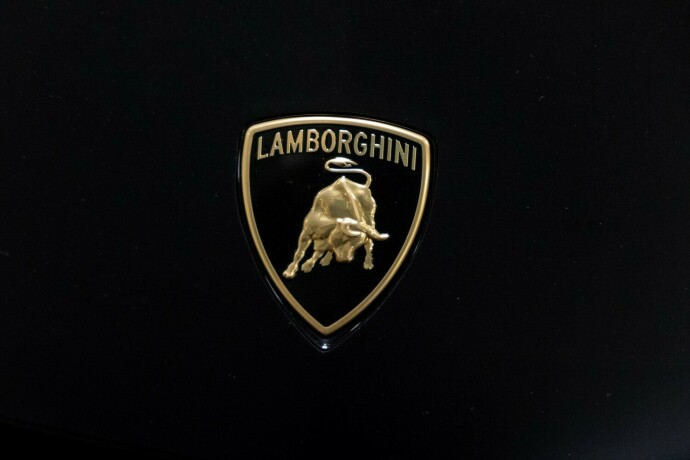 lamborghini-urus-bensin-2023-big-5