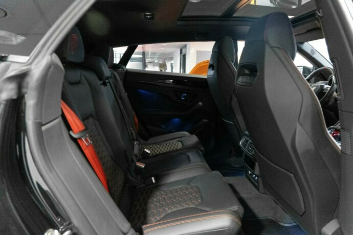 lamborghini-urus-bensin-2023-big-24