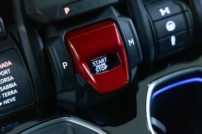lamborghini-urus-bensin-2023-big-41