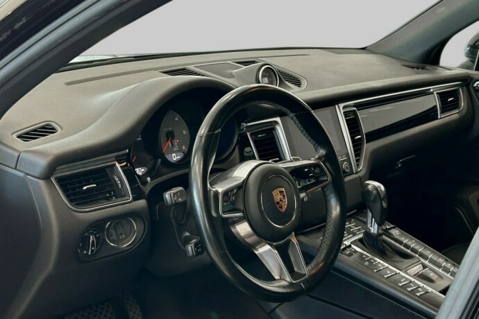 porsche-macan-diesel-2017-big-8