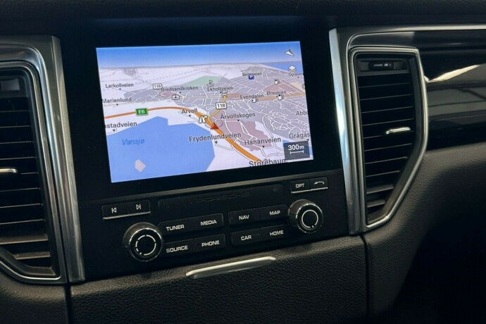 porsche-macan-diesel-2017-big-12