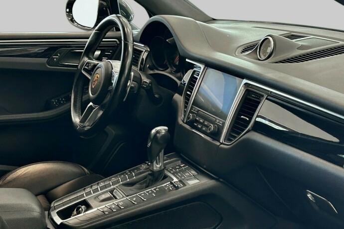 porsche-macan-diesel-2017-big-10