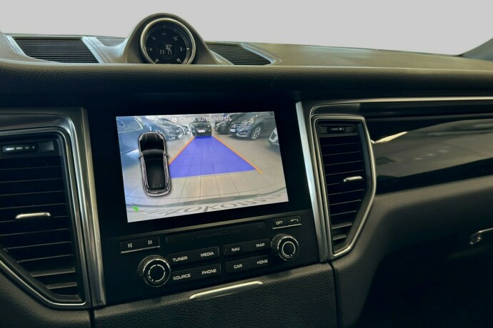 porsche-macan-diesel-2017-big-11