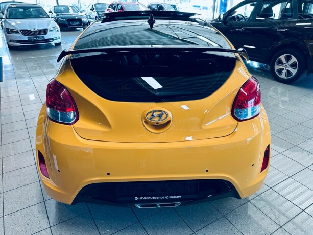 hyundai-veloster-bensin-2011-big-5