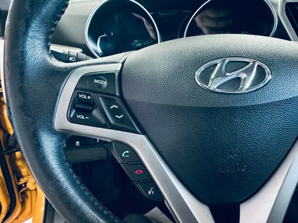 hyundai-veloster-bensin-2011-big-12