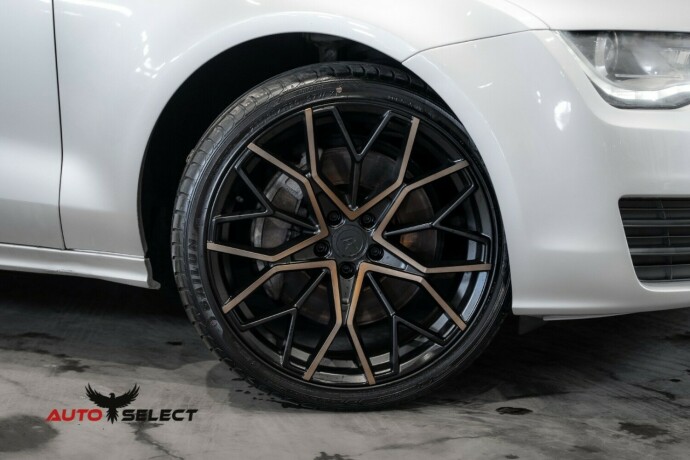 audi-a7-bensin-2011-big-2