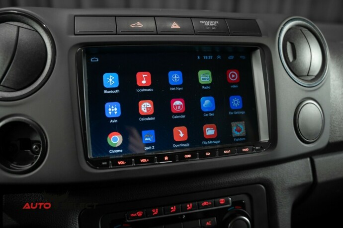 volkswagen-amarok-diesel-2011-big-33