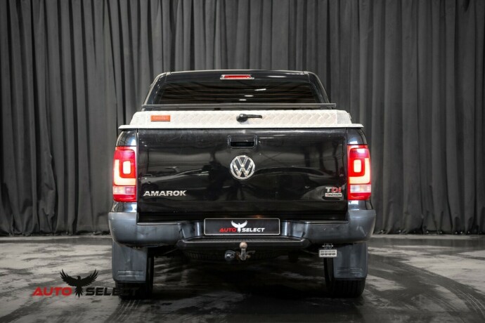 volkswagen-amarok-diesel-2011-big-8
