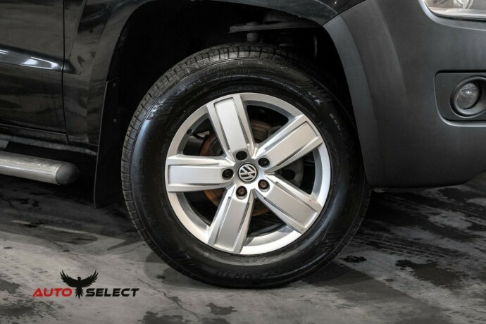 volkswagen-amarok-diesel-2011-big-2