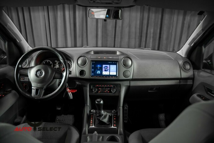 volkswagen-amarok-diesel-2011-big-26