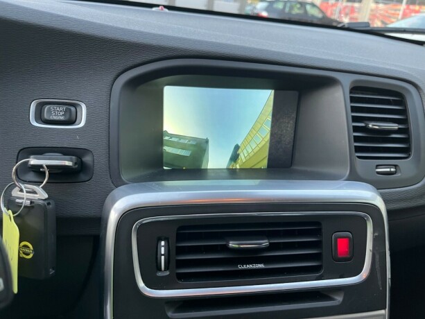 volvo-v60-diesel-2017-big-12