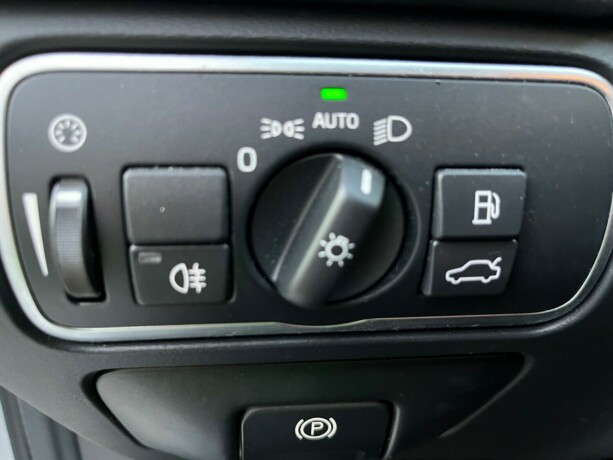 volvo-v60-diesel-2017-big-18