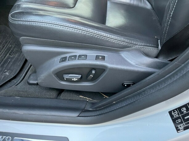 volvo-v60-diesel-2017-big-6