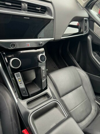 jaguar-i-pace-elektrisitet-2019-big-16