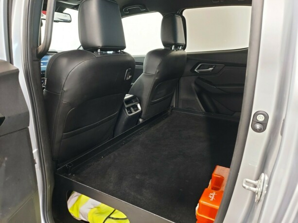 isuzu-d-max-diesel-2021-big-19