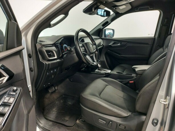 isuzu-d-max-diesel-2021-big-12