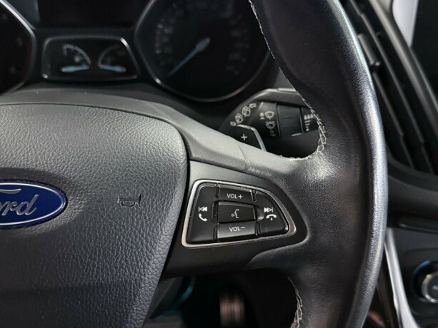 ford-kuga-diesel-2017-big-15