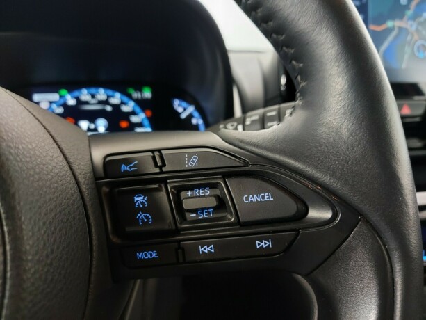 toyota-yaris-cross-elektrisitetbensin-2022-big-25