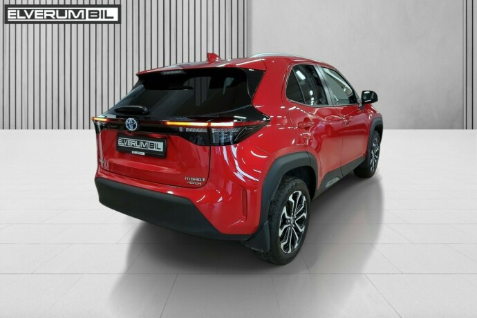 toyota-yaris-cross-elektrisitetbensin-2022-big-5