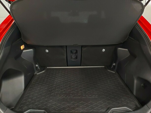 toyota-yaris-cross-elektrisitetbensin-2022-big-19