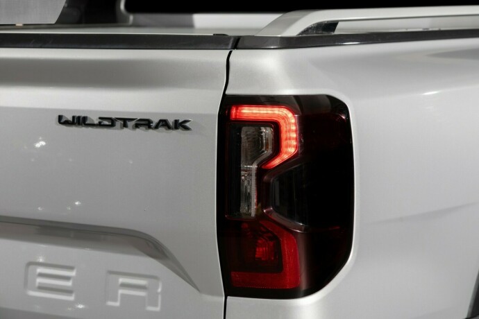 ford-ranger-diesel-2023-big-36