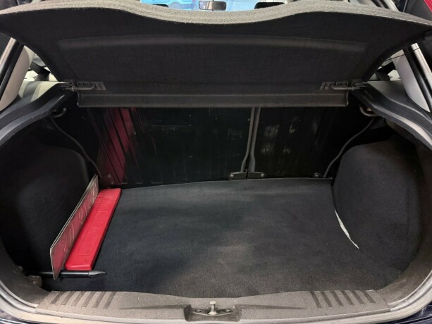 ford-fiesta-diesel-2006-big-17