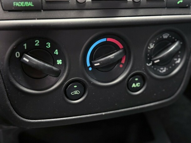 ford-fiesta-diesel-2006-big-20