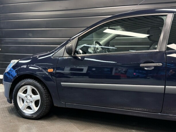 ford-fiesta-diesel-2006-big-7