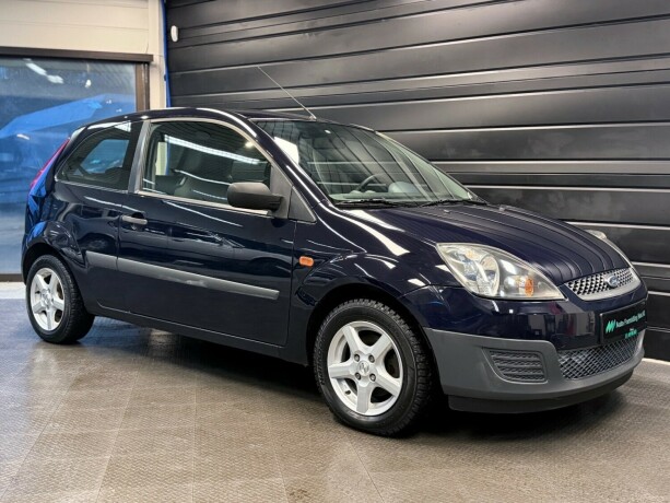 ford-fiesta-diesel-2006-big-9